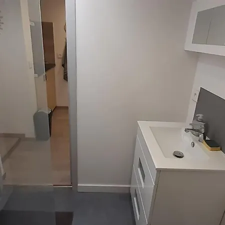 Apartment Refait A Neuf, Aux Mees, A 20min De Dignes *